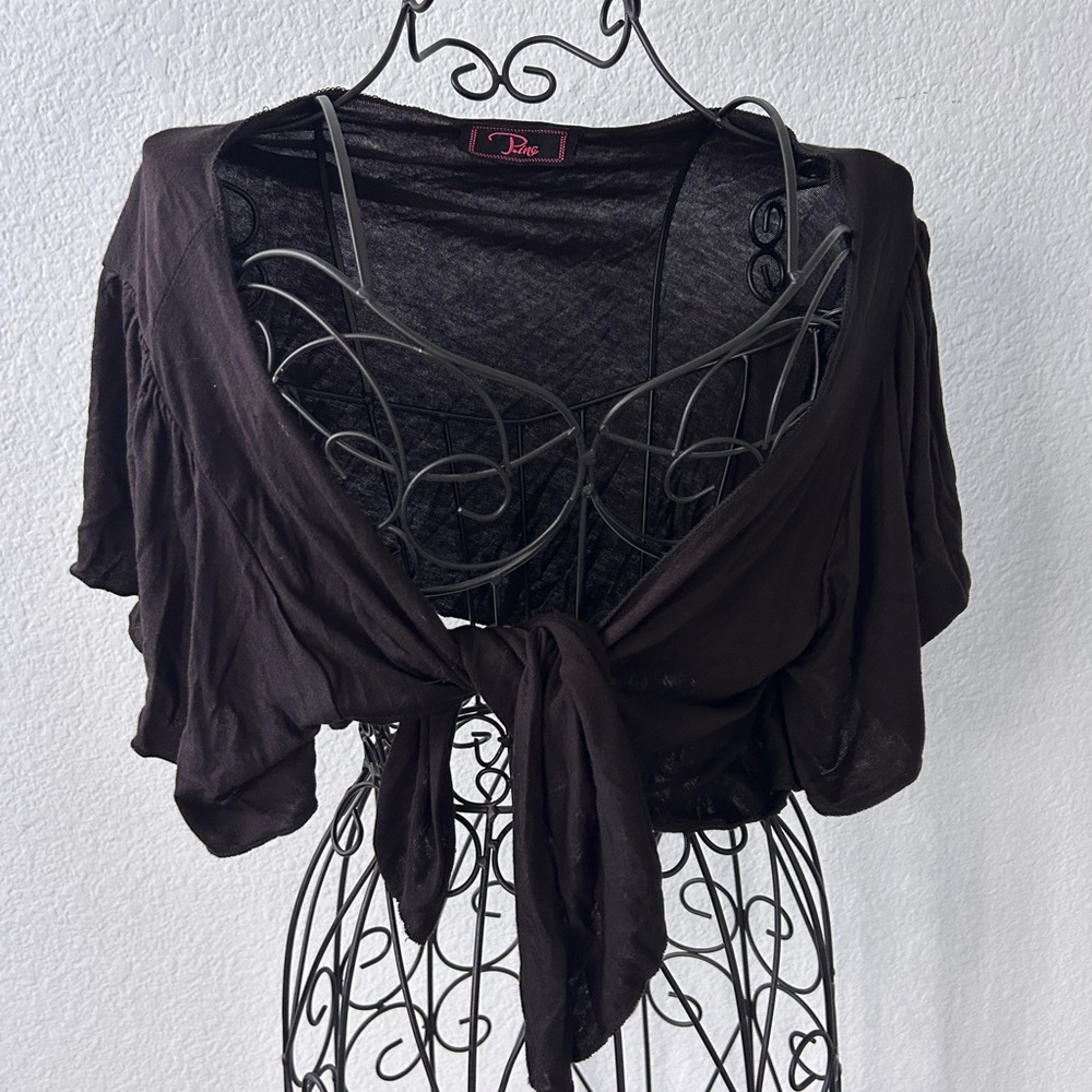 Black Tie-Front Crop Top